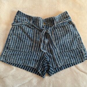 Stripped American Eagle shorts